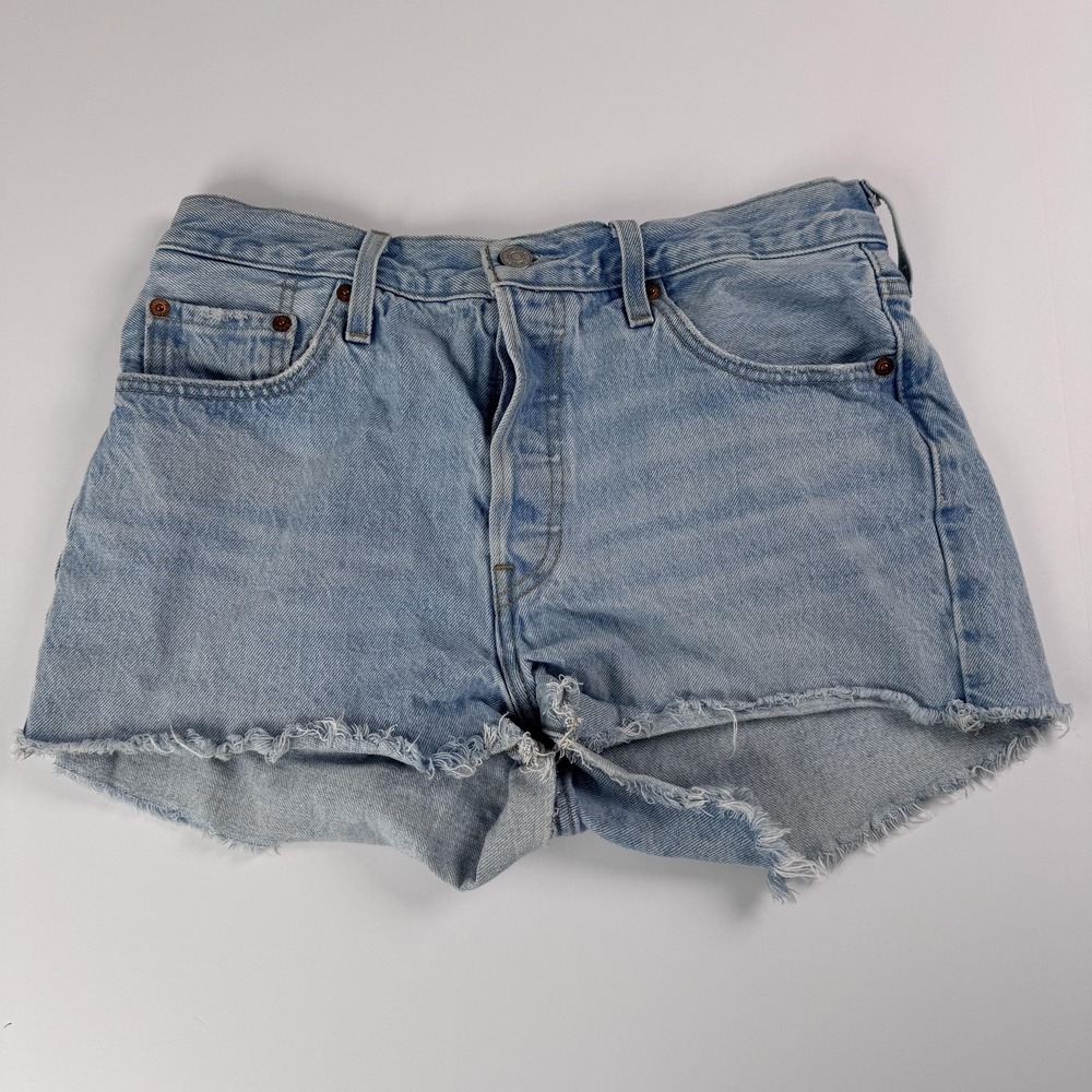 Levis 501 Shorts Womens W29 28x3 Light Wash Denim Cutoff Button Fly Raw Hem